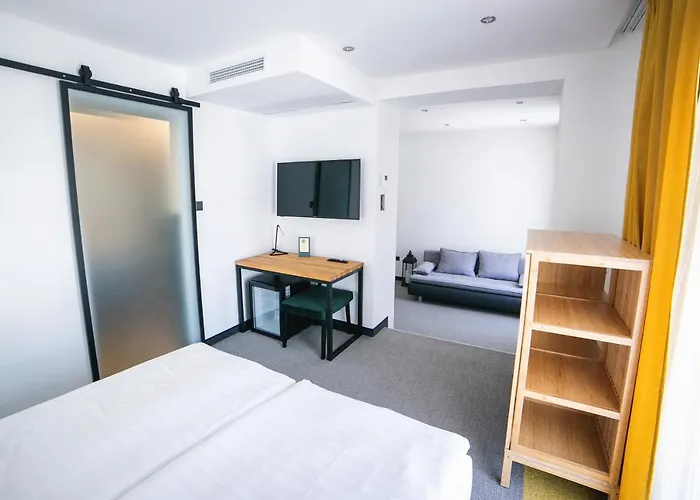 Gabriella تابولتْسا